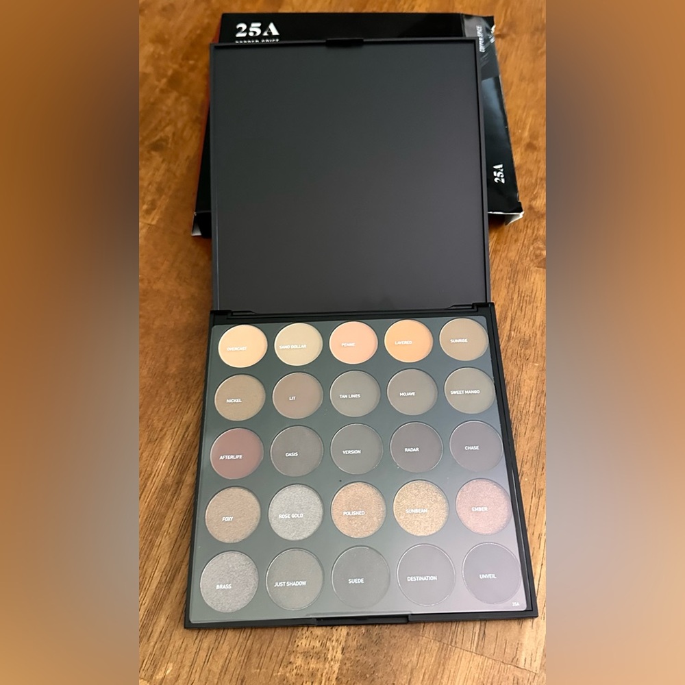 NEW Morphe Copper Spice Eye Shadow Palette i25A Limited Edition Browns - Picture 3 of 3